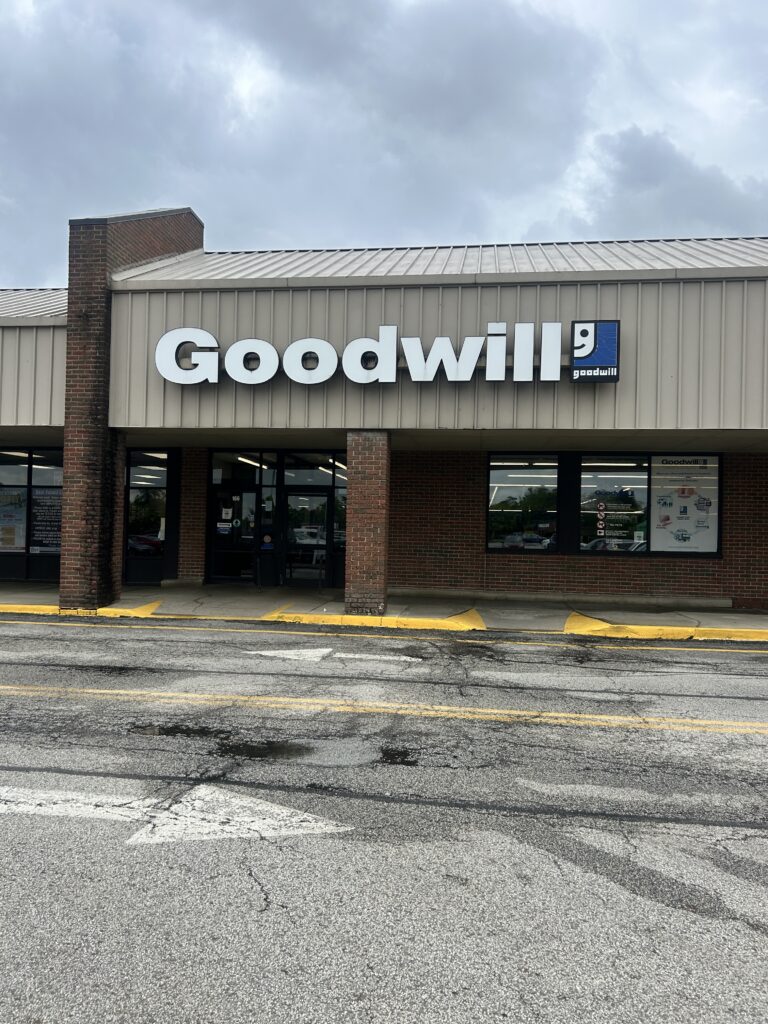 Front entrance to the Northfield Goodwill.